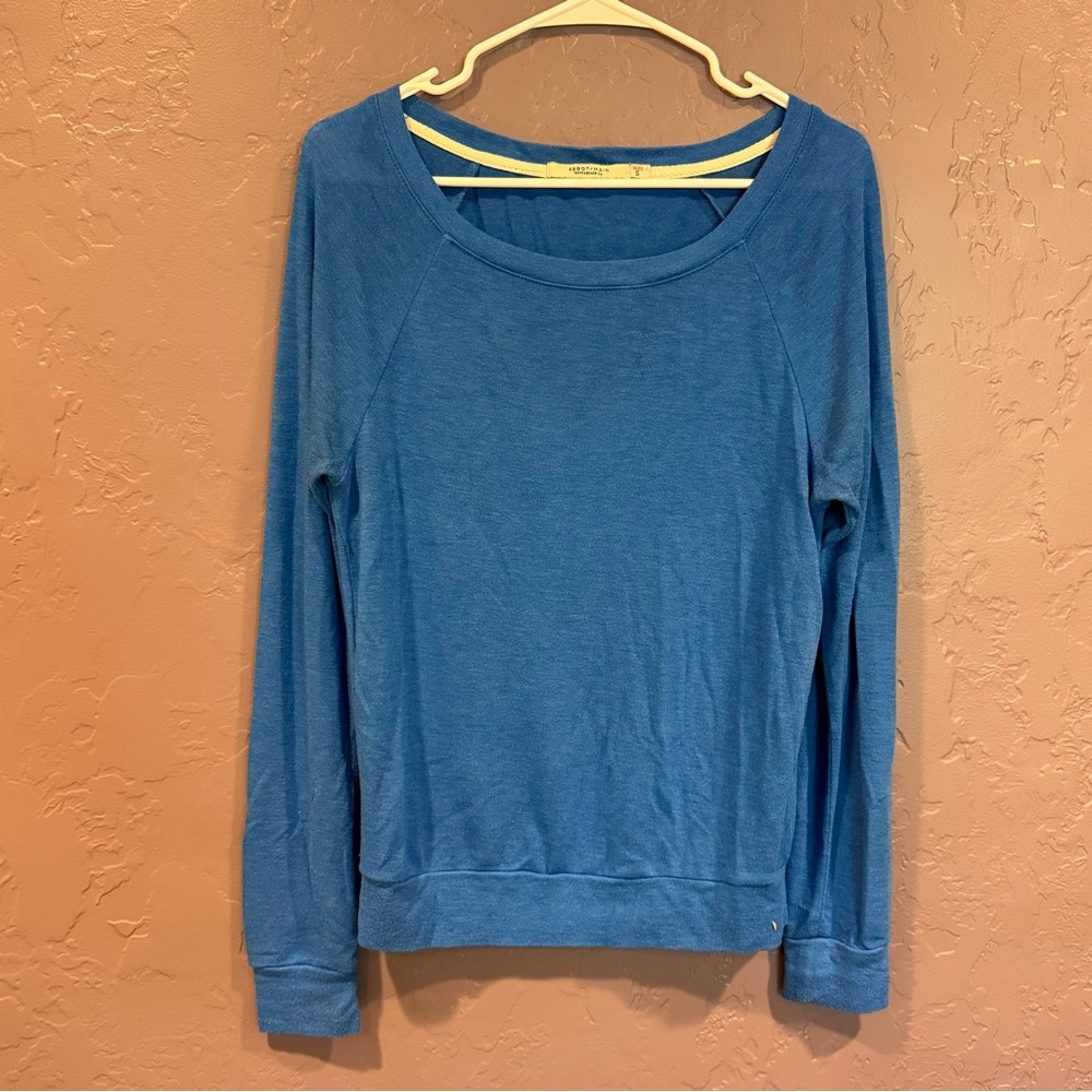 Abbot Main Women's Blue Sweatshirt